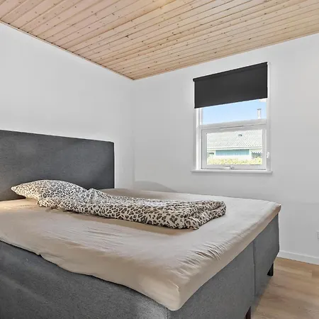 Nice Home In Haderslev With Sauna هادرسليف