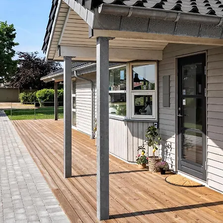 Nice Home In Haderslev With Sauna * هادرسليف